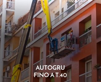Autogru T40 per trasloco mobili dai piani alti